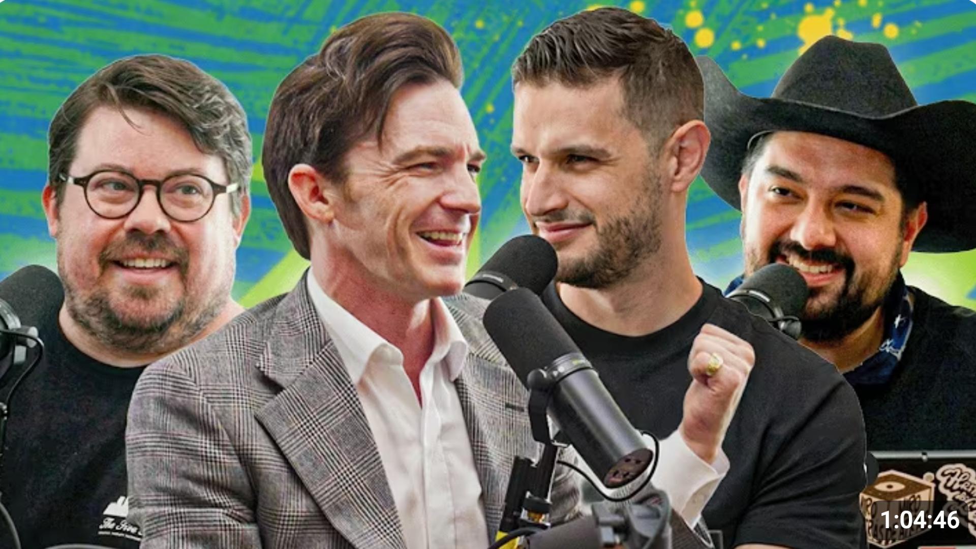 Drake Bell junto a Adrián Marcelo y Bandido durante el Podcast Conversaciones visita México 2026