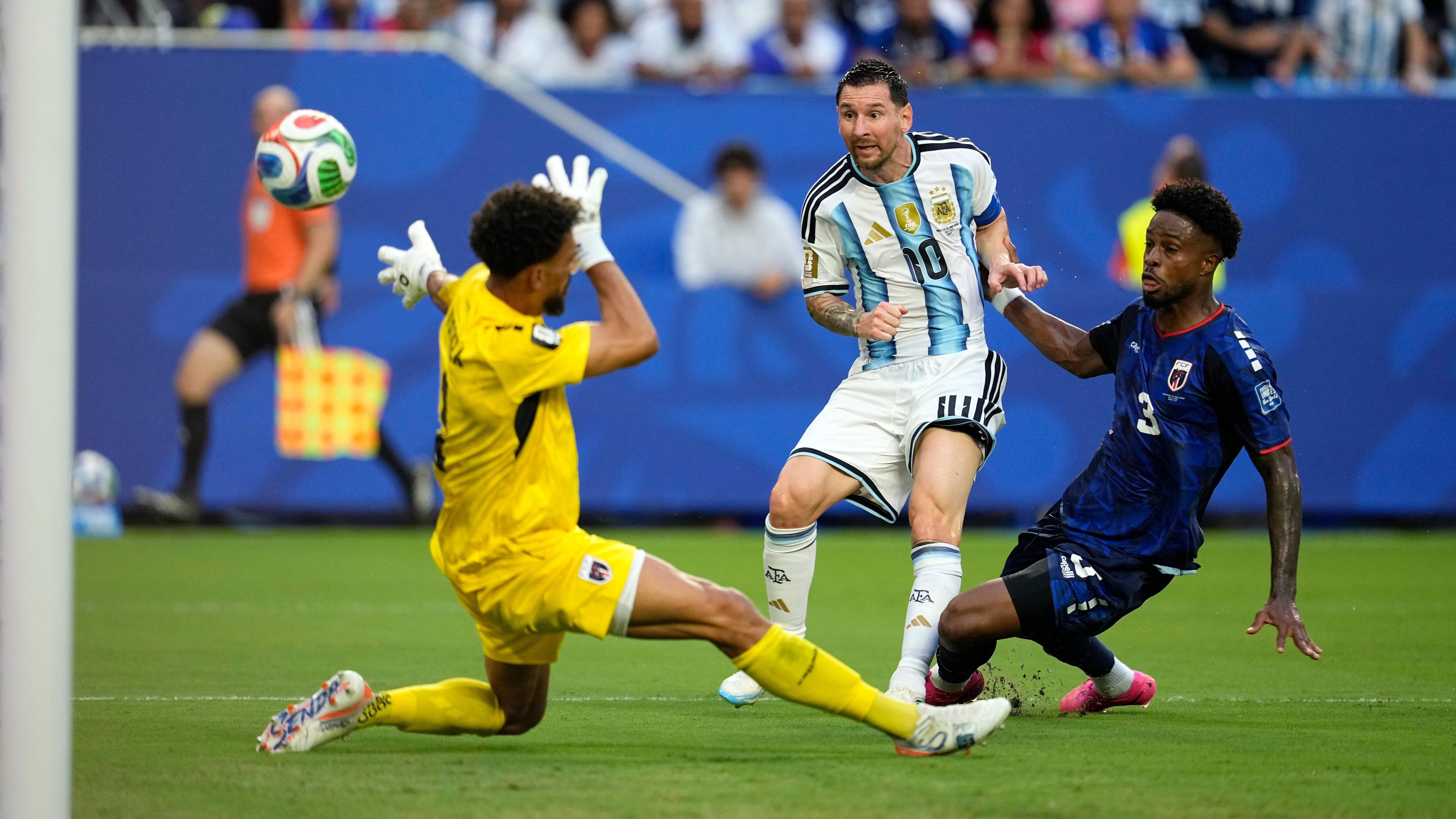 Argentina sufre para vencer a Cabo Verde y avanza a 8vos