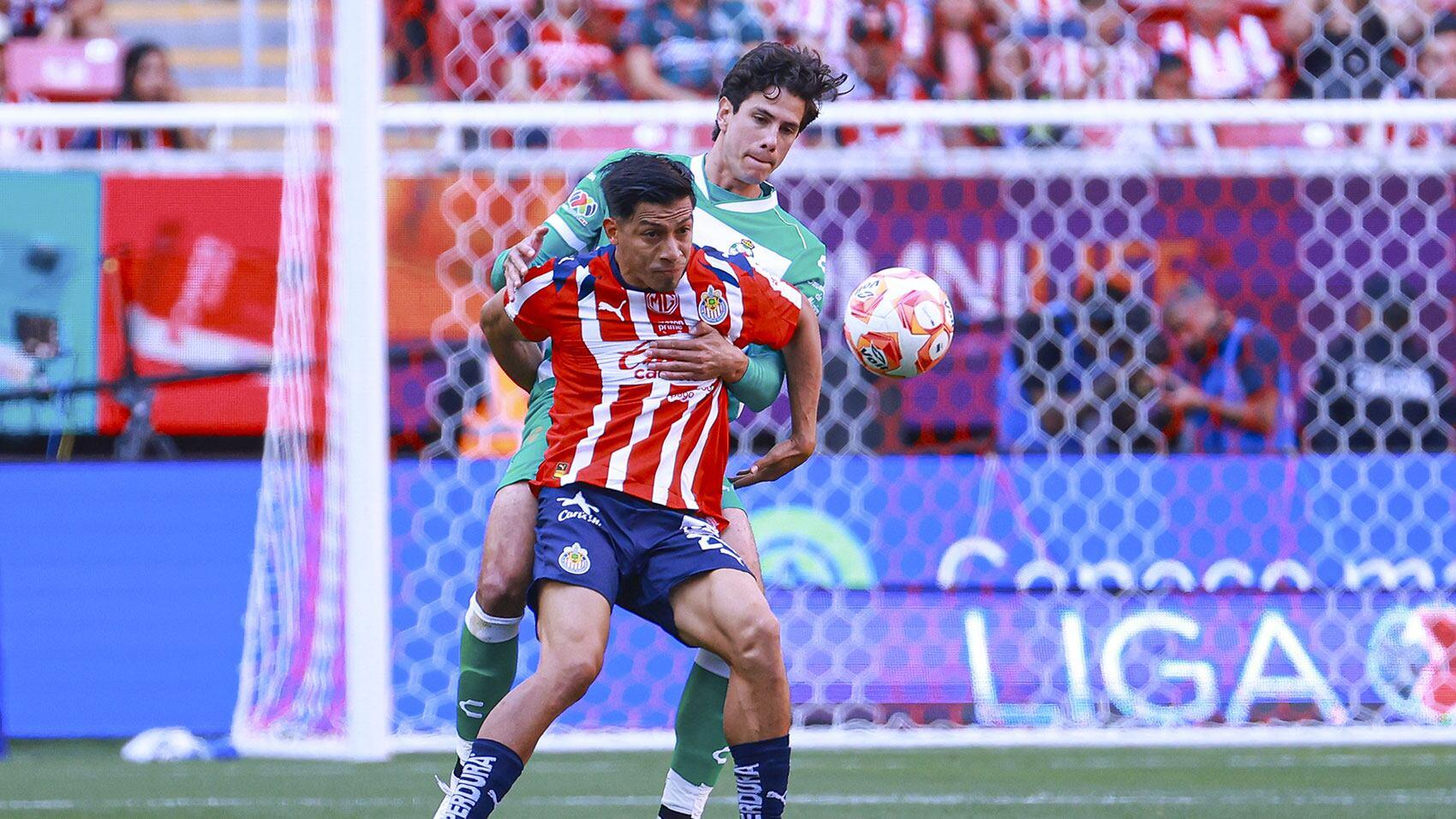 Santos Laguna recibe a Chivas en partido de la jornada 4